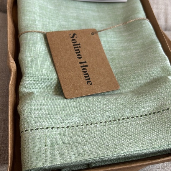 Solino Home Linen Table Runner 100% Pure Linen Pistachio Runner 14 X 108” Milan - Picture 8 of 8